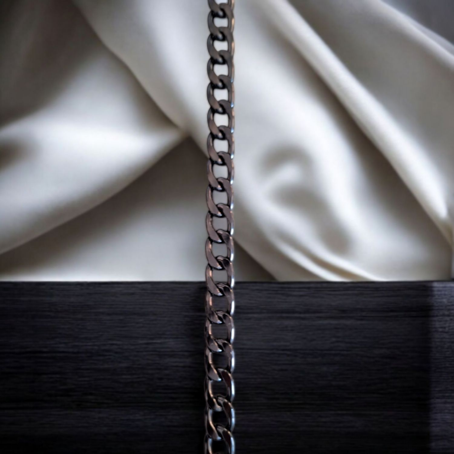 Nildenhobim Örgü ve Deri Çanta Zinciri - En : 11.5 Mm - Kalınlık :2.8 Mm Uzunluk : 1 Metre ( Antrasit )